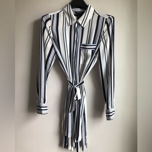 White House Black Market Blouse Tunic